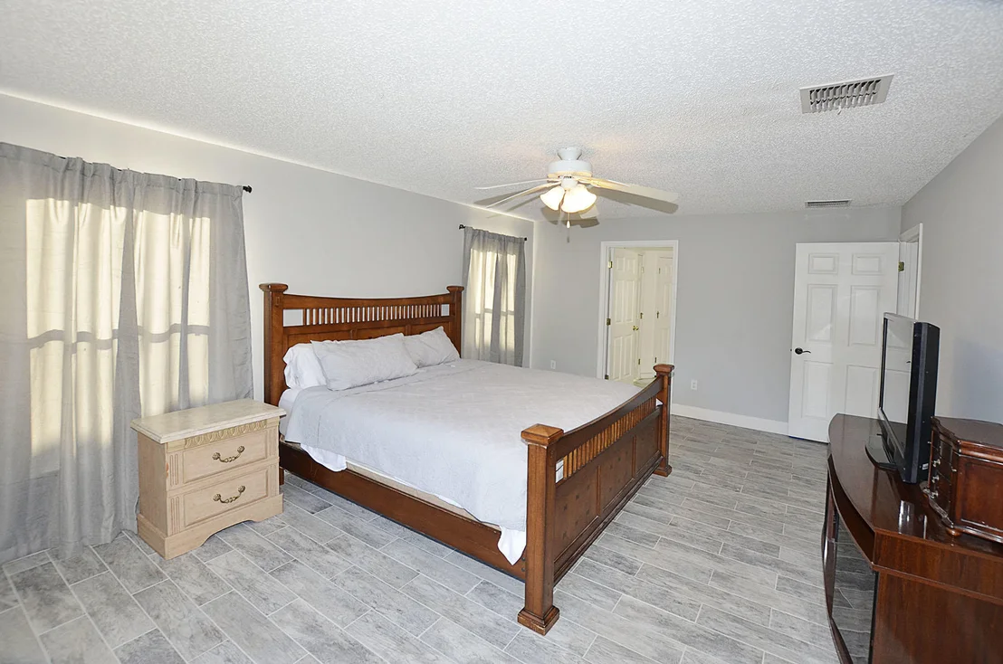 Photo of 702 Bayfront Terrace