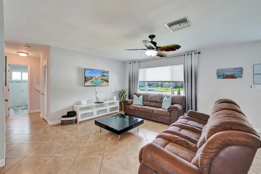 Photo of 571 SE 14th Street