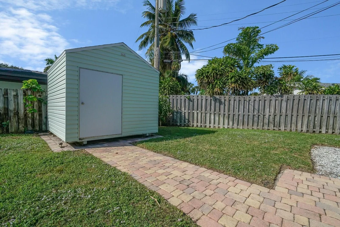 Photo of 301 Enfield Road
