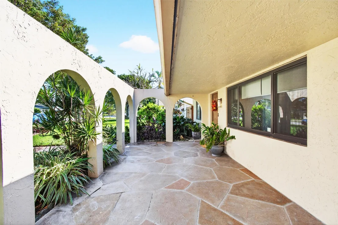 Photo of 714 Heron Drive