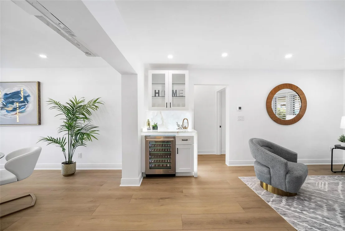Photo of 258 SE 3rd Terrace