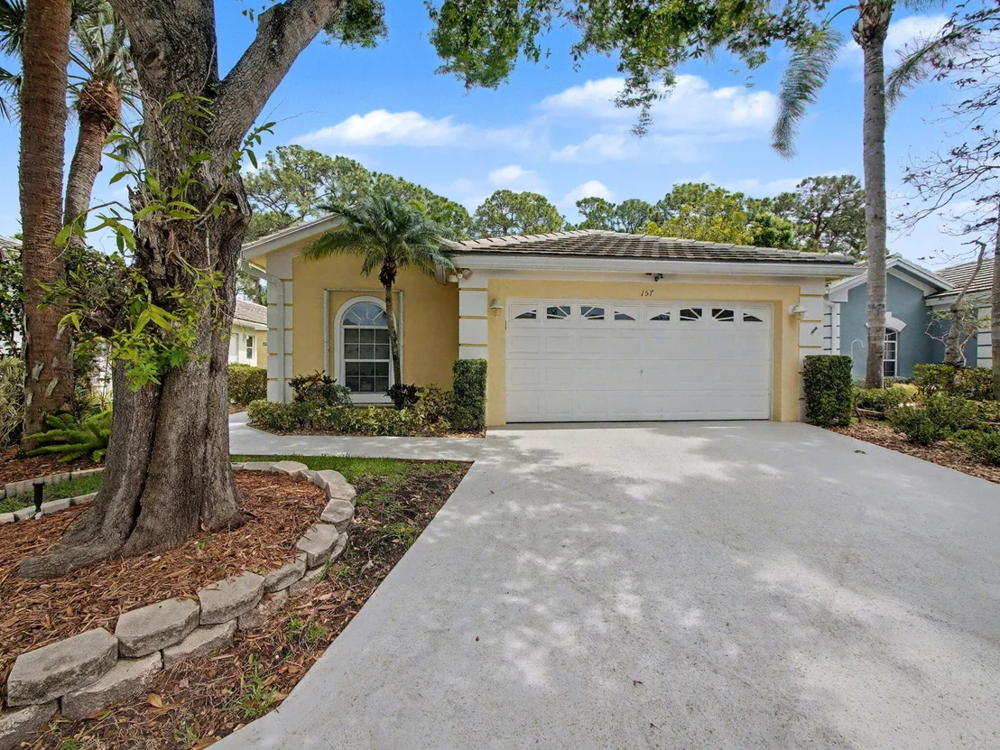 Photo of 157 Harbor Lake Circle