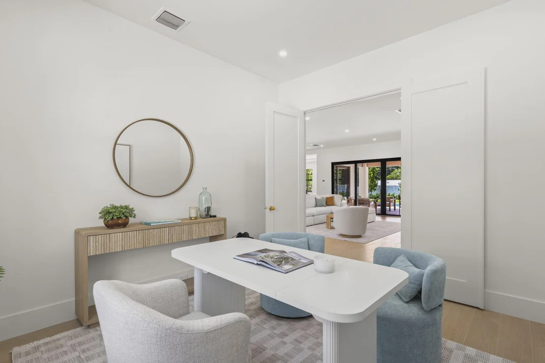 Photo of 2384 WINDSOR Road