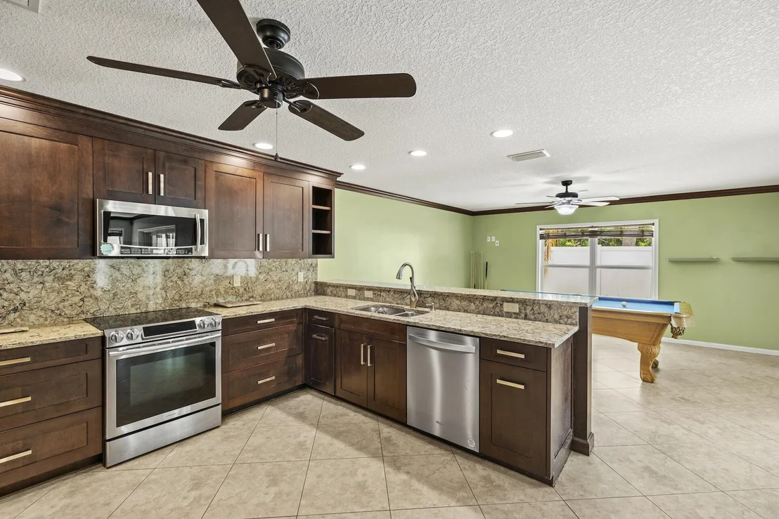 Photo of 6556 Adriatic Way