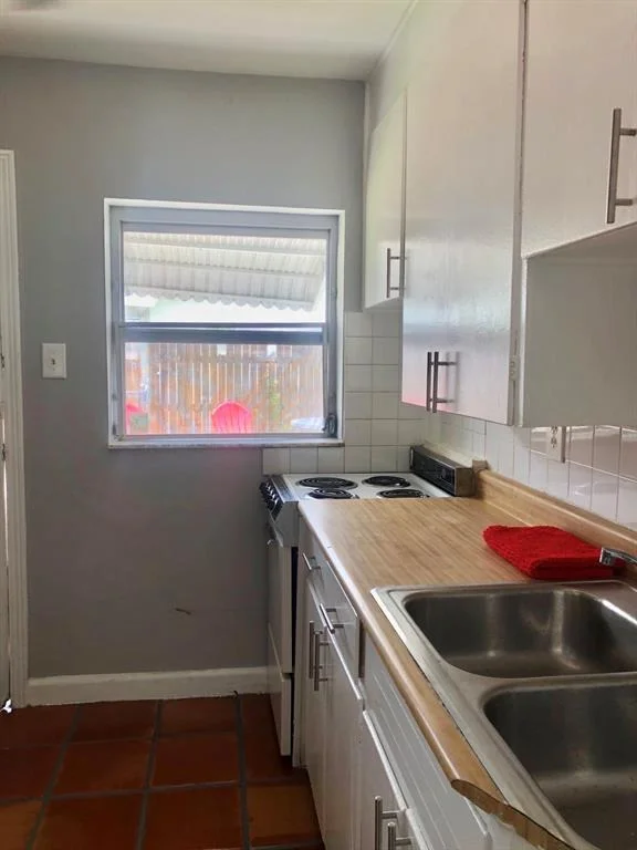 Photo of 329 Nottingham Boulevard
