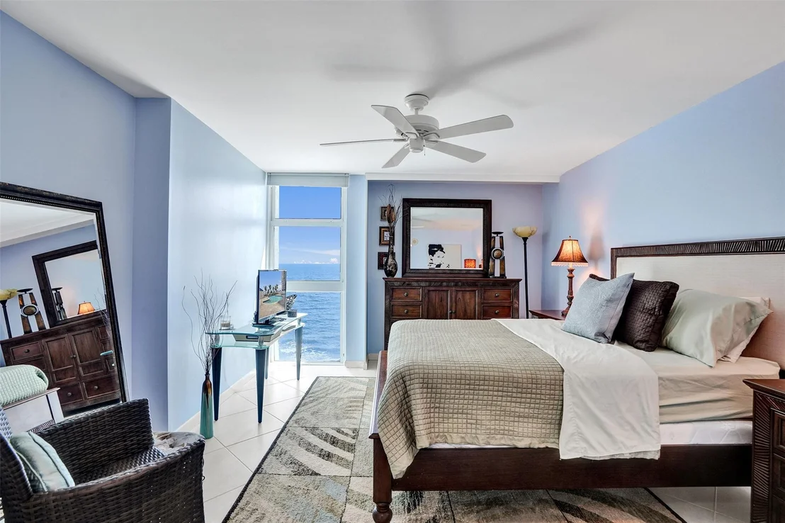 Photo of Unit 708 at 1360 S Ocean Boulevard