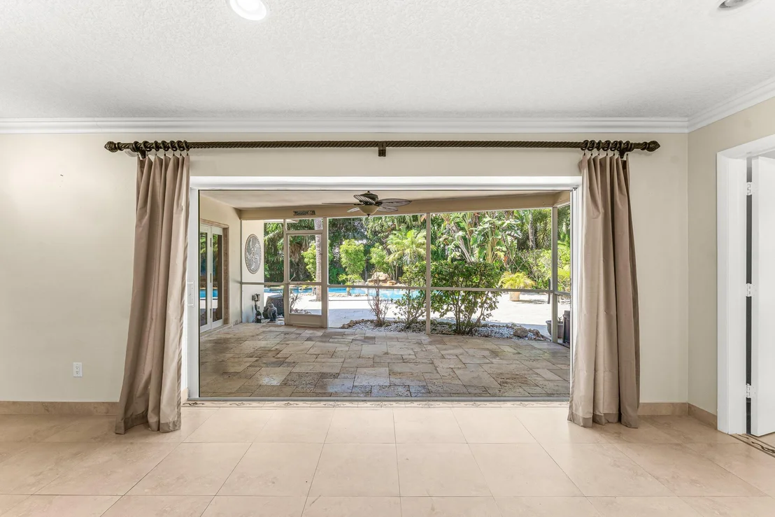 Photo of 2301 Banyan Road