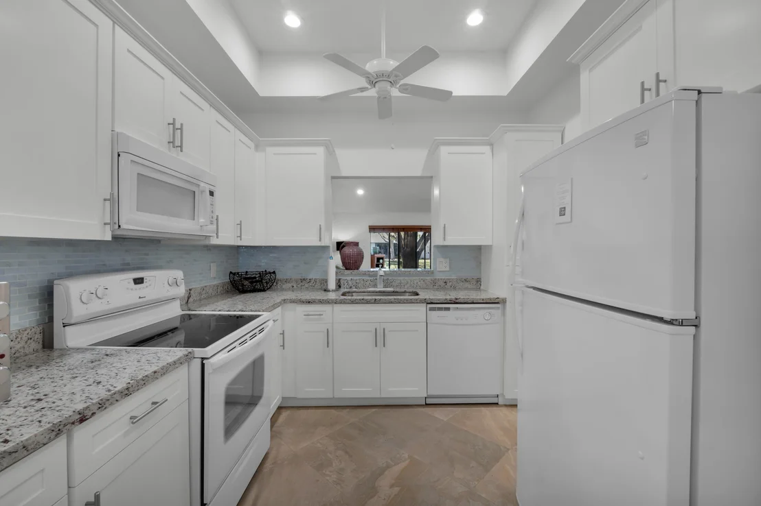Photo of 10980 Lake Front Place