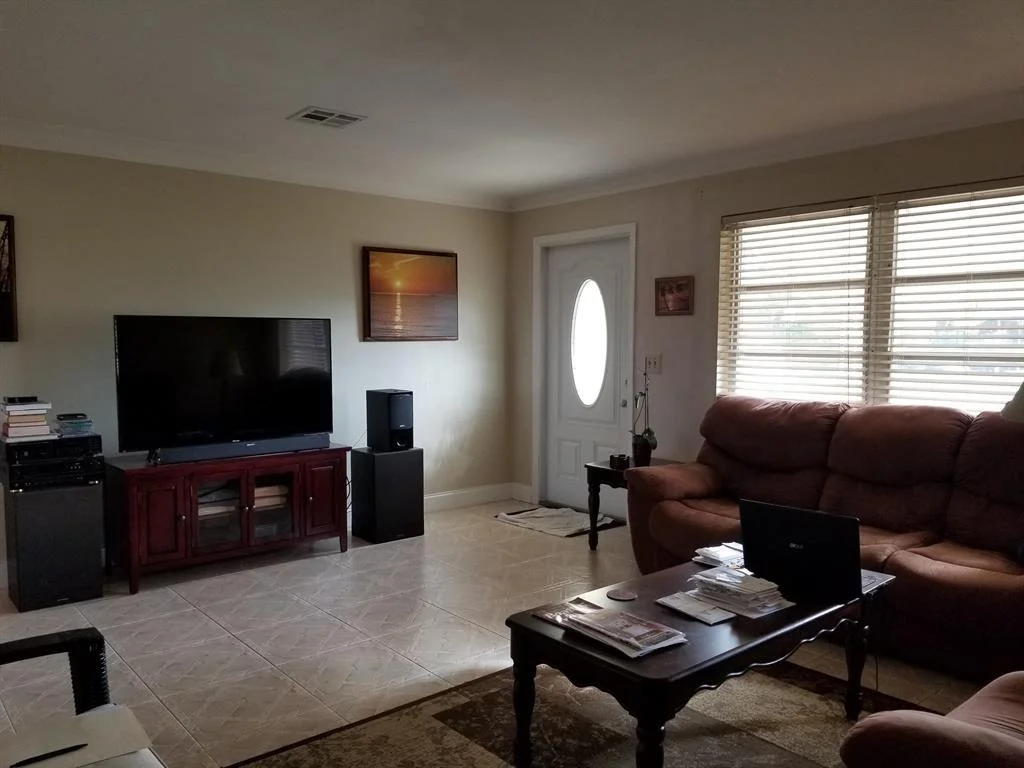 Photo of 1505 Hillcrest Drive