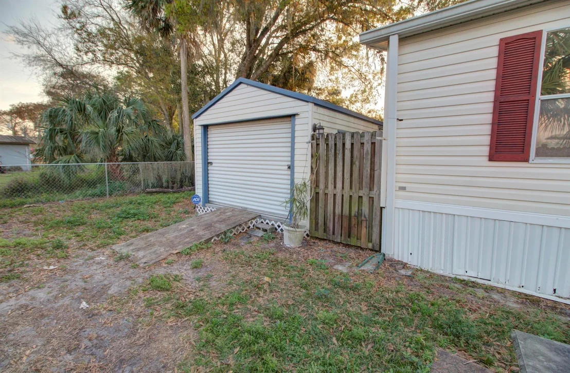 Photo of 3832 SE 25th Street