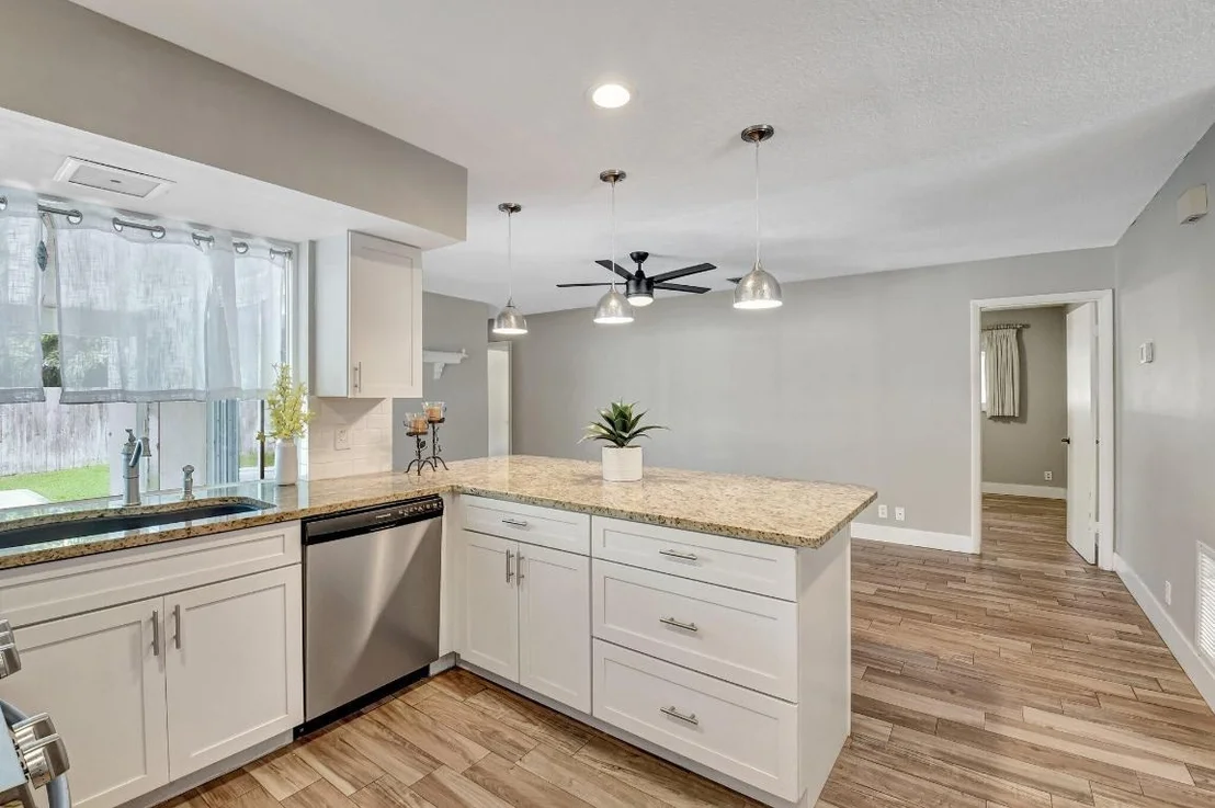 Photo of 625 Sunshine Drive