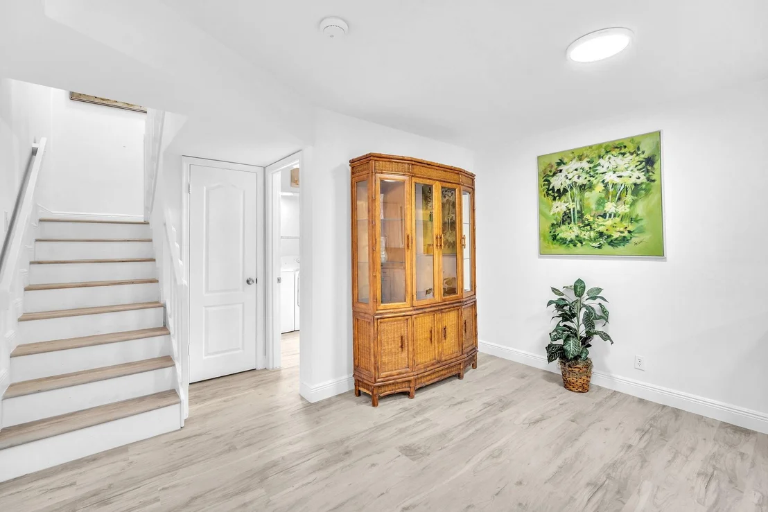 Photo of Unit 21C at 1420 Ocean Way