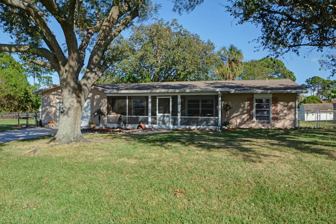 Photo of 6000 Birch Drive