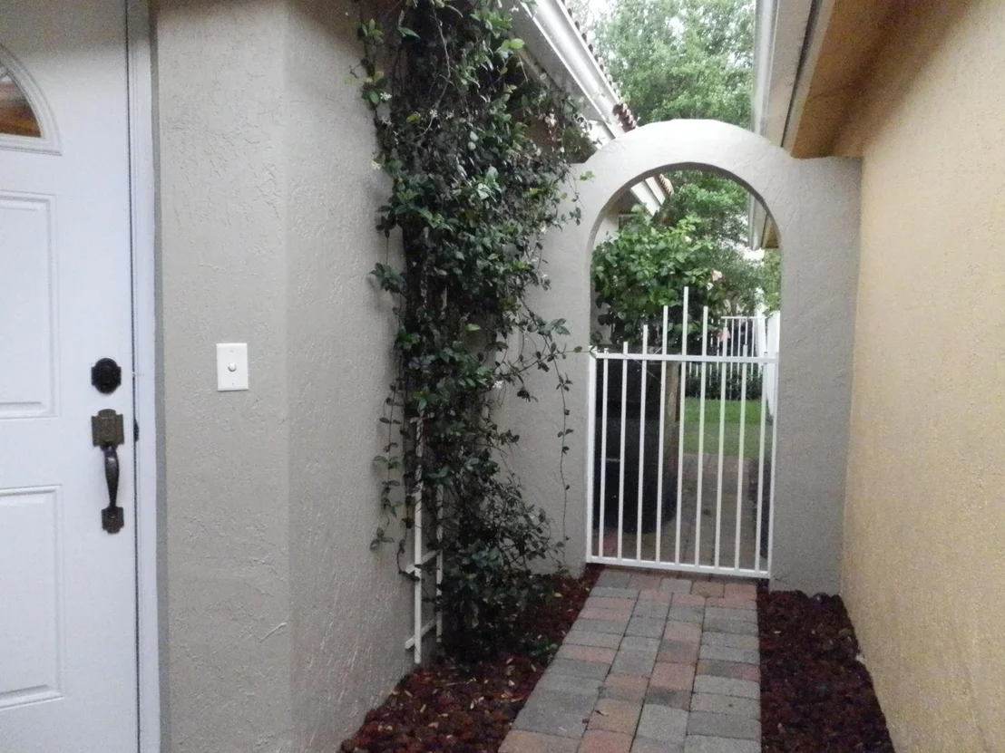 Photo of 3356 Commodore Court