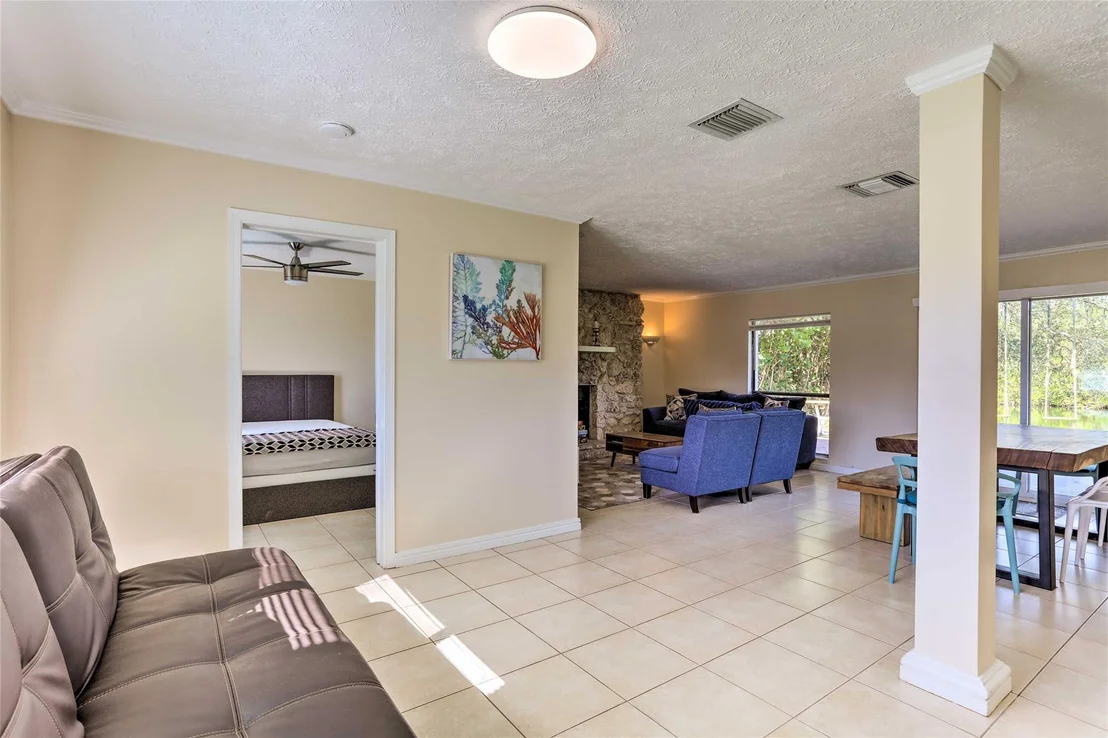 Photo of 928 Jackson Way