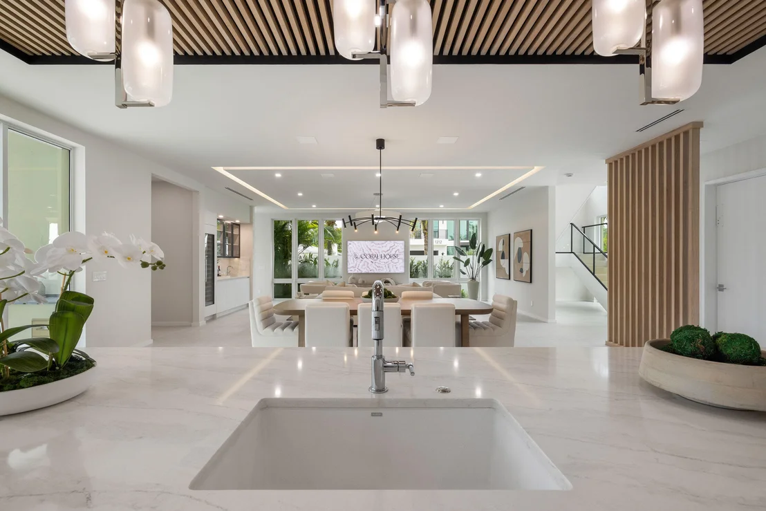 Photo of 800 Bond Way