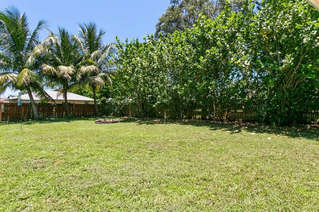 Photo of 6627 Jupiter Gardens Boulevard