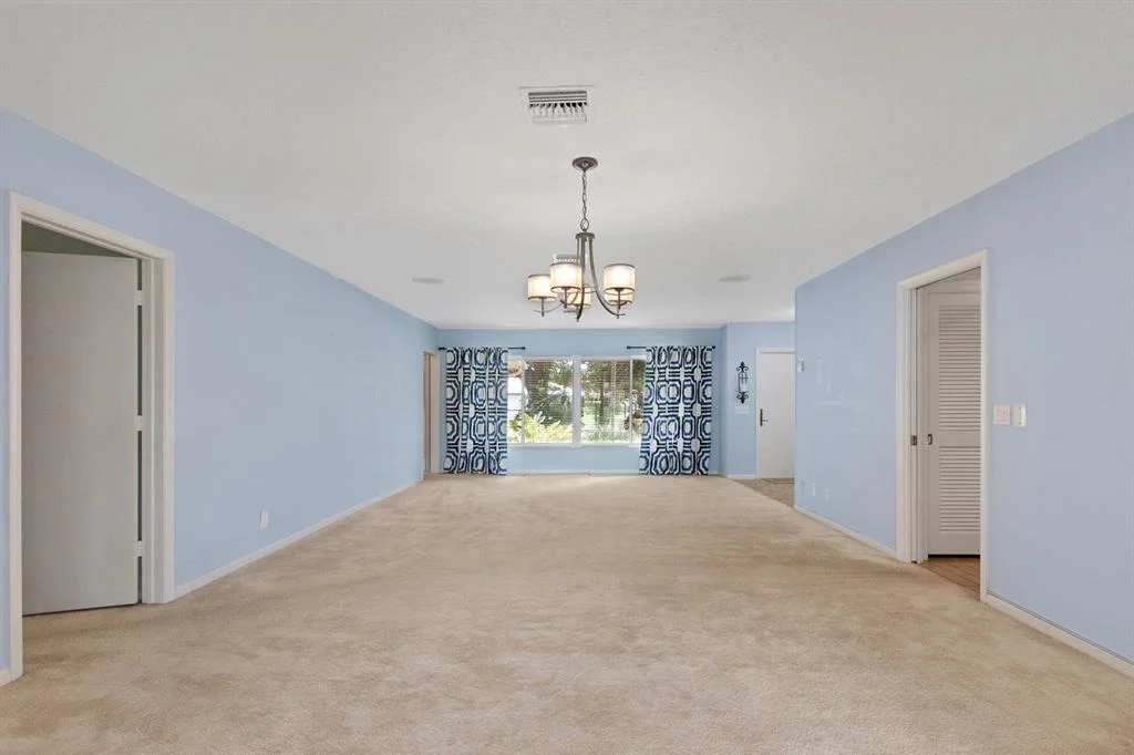 Photo of 4935 King Palm Circle