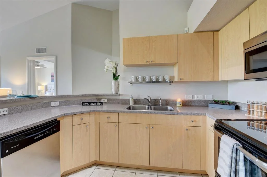 Photo of Unit 423 at 423 Villa Circle