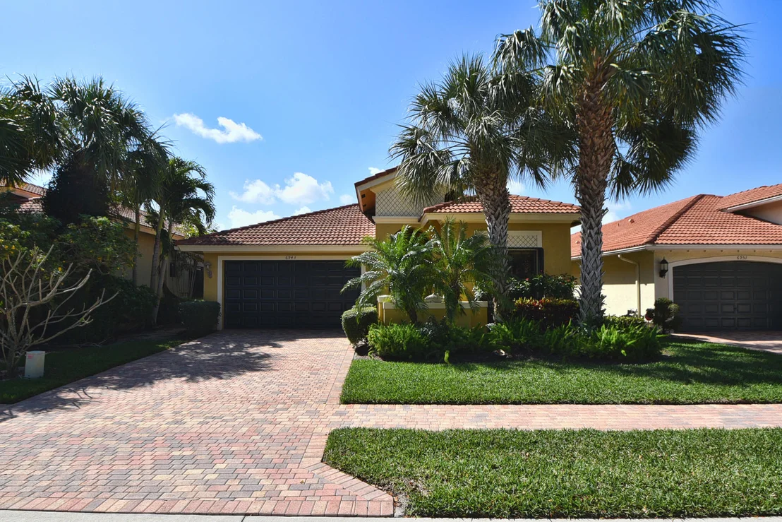 Photo of 6943 Boscanni Drive