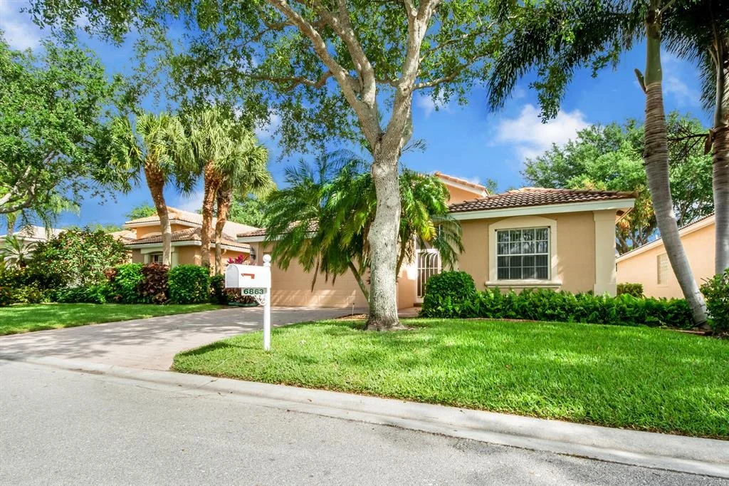 Photo of 6863 Viale Elizabeth