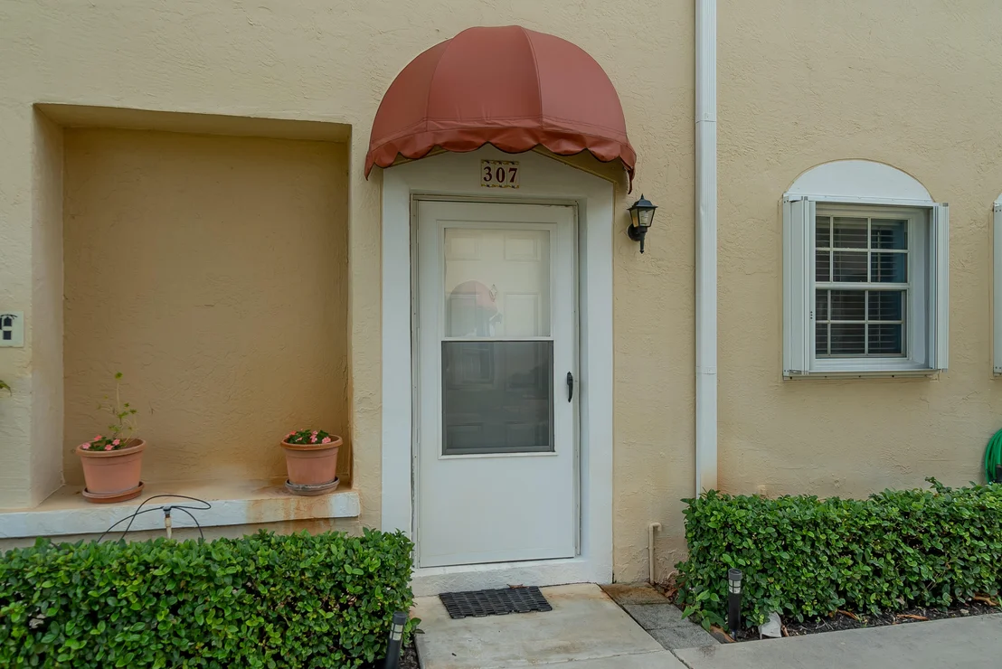 Photo of 307 Waterside Drive
