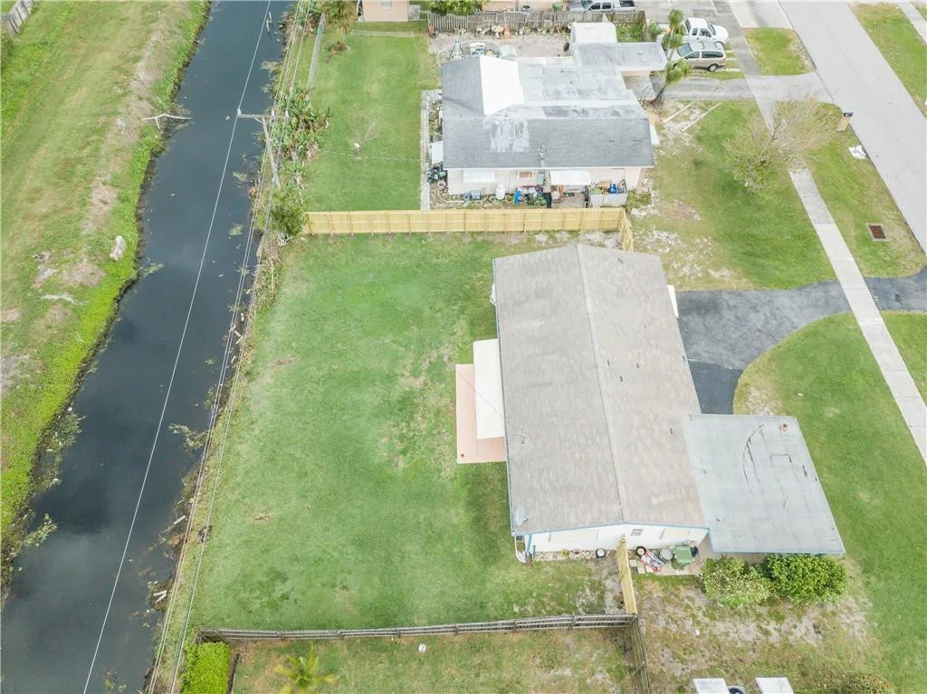 Photo of 328 Pinehurst Road