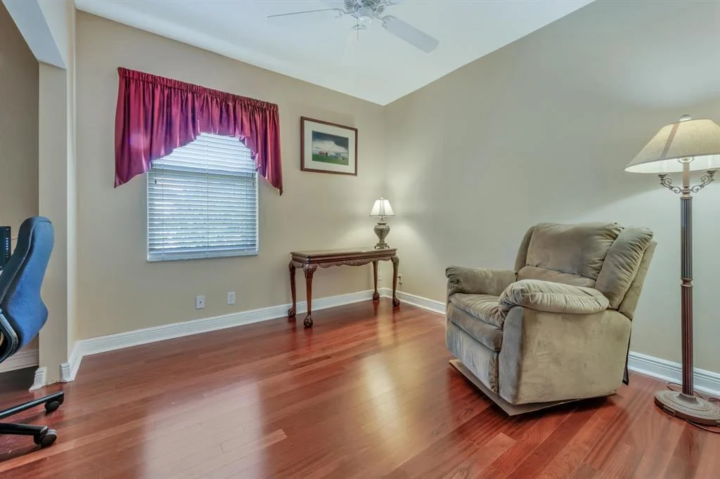 Photo of 247 Spoonbill Lane S