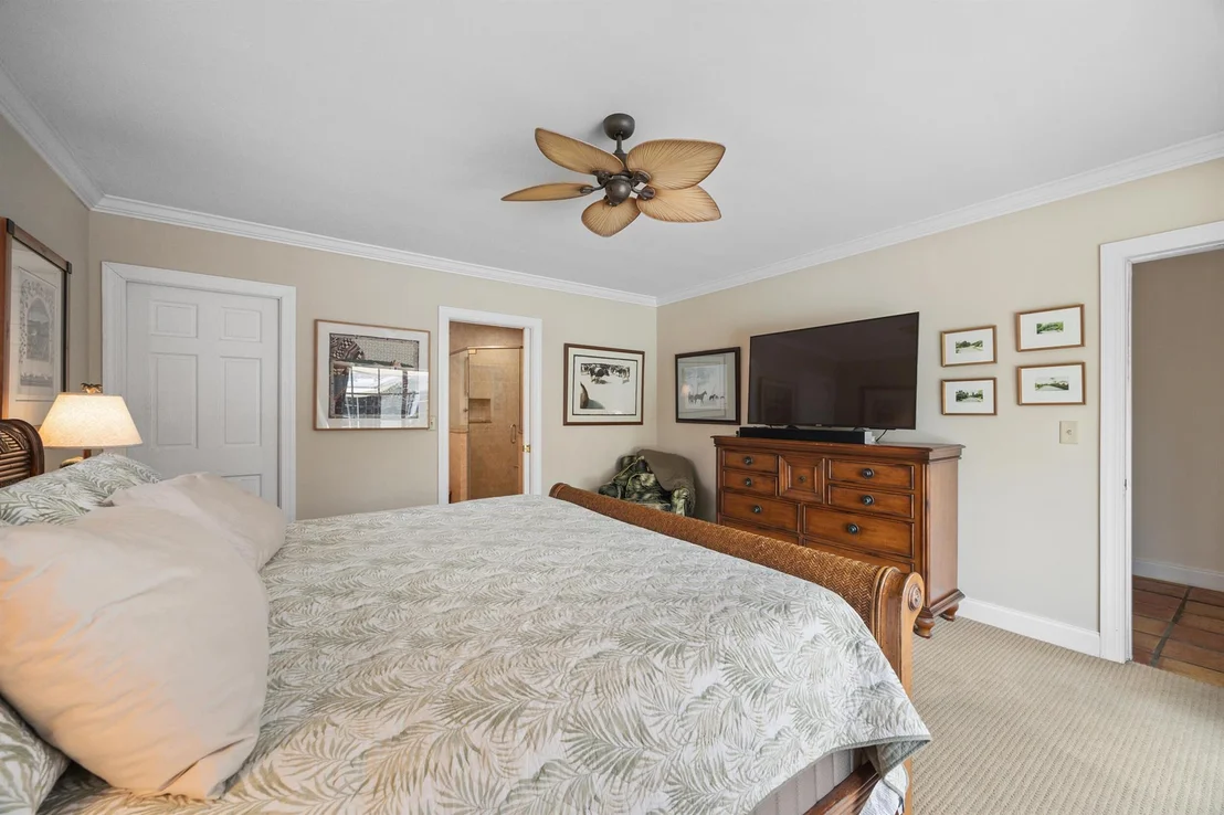 Photo of 104 Fairview West