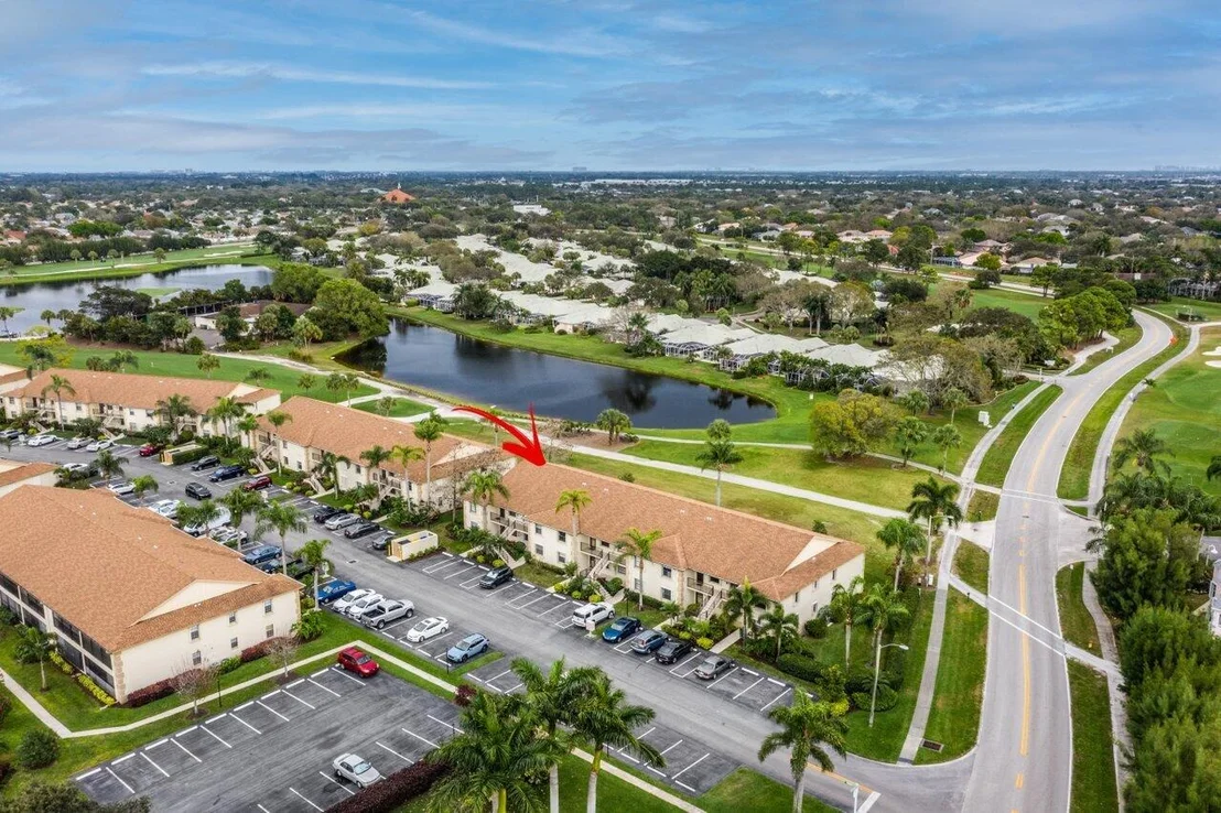 Photo of Unit A at 1501 Pinecrest Circle