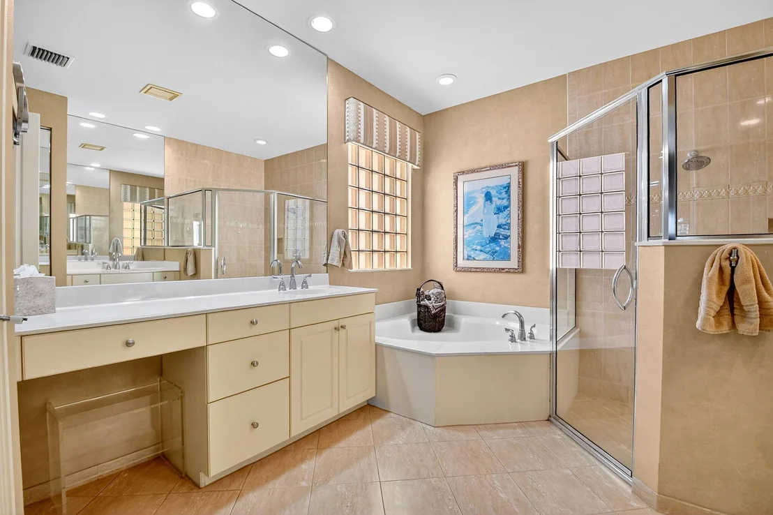 Photo of 7092 Veneto Drive