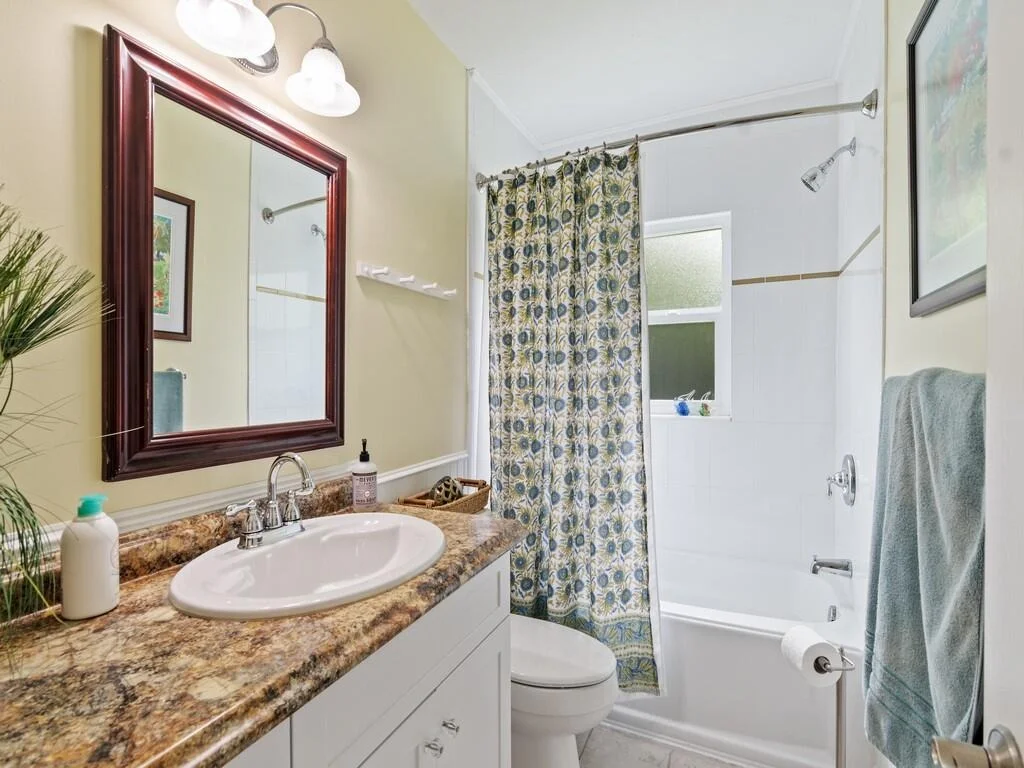 Photo of 285 Live Oak Drive