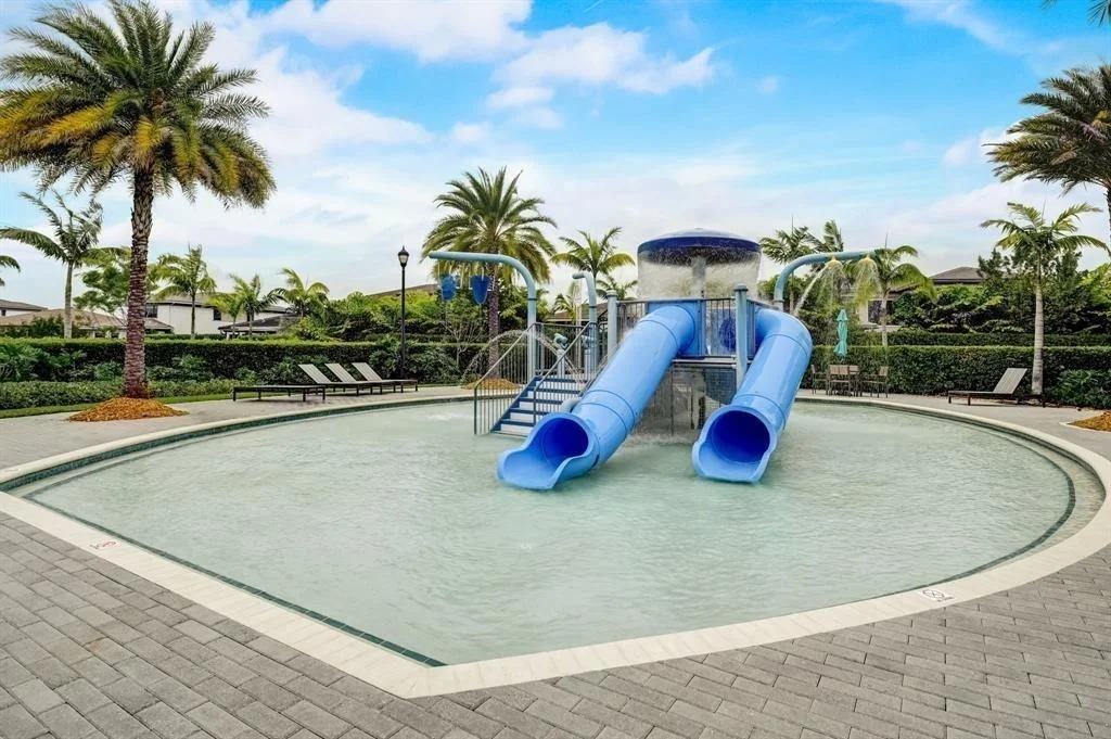 Photo of 8861 Edgewater Place