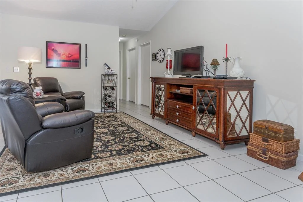 Photo of 5768 Sun Pointe Circle