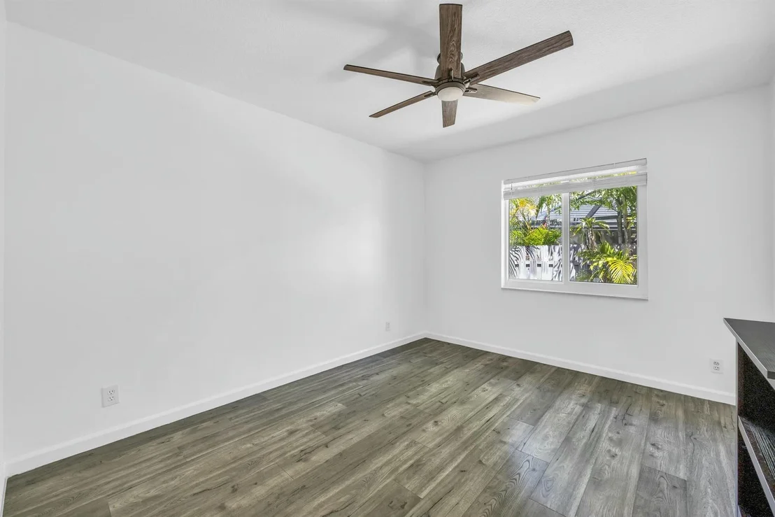 Photo of 11 Hemlock Lane