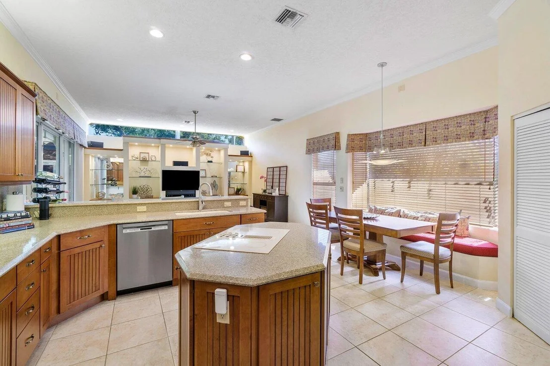 Photo of 1801 Isabel Oeste Road