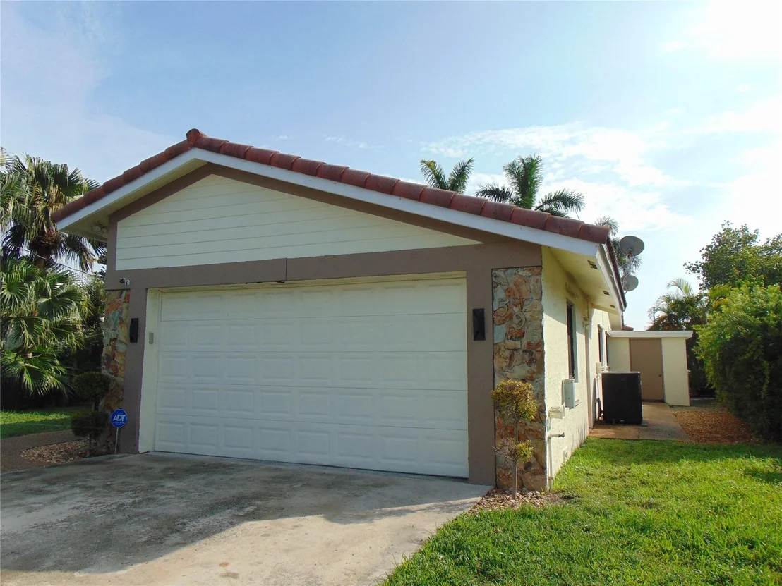 Photo of 595 E River Drive