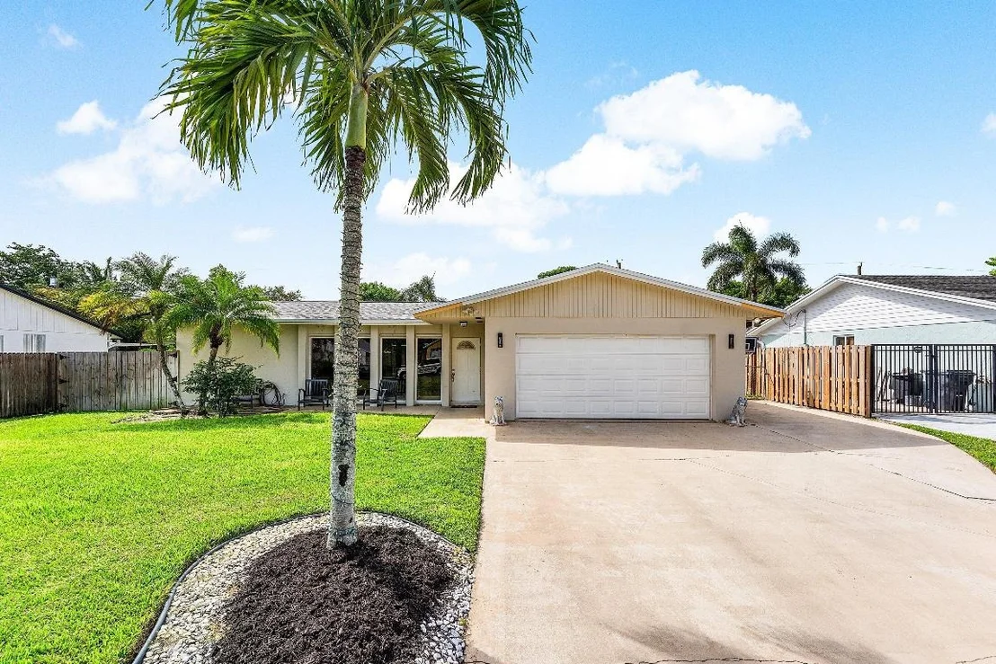 Photo of 7536 Cocoanut Drive