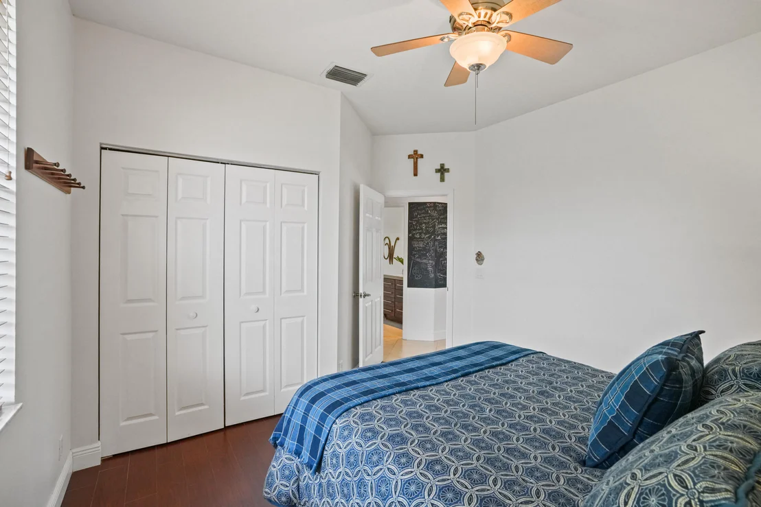 Photo of 16245 Seneca Circle
