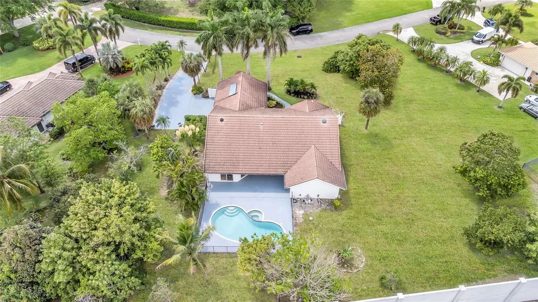 Photo of 8410 Sawpine Road