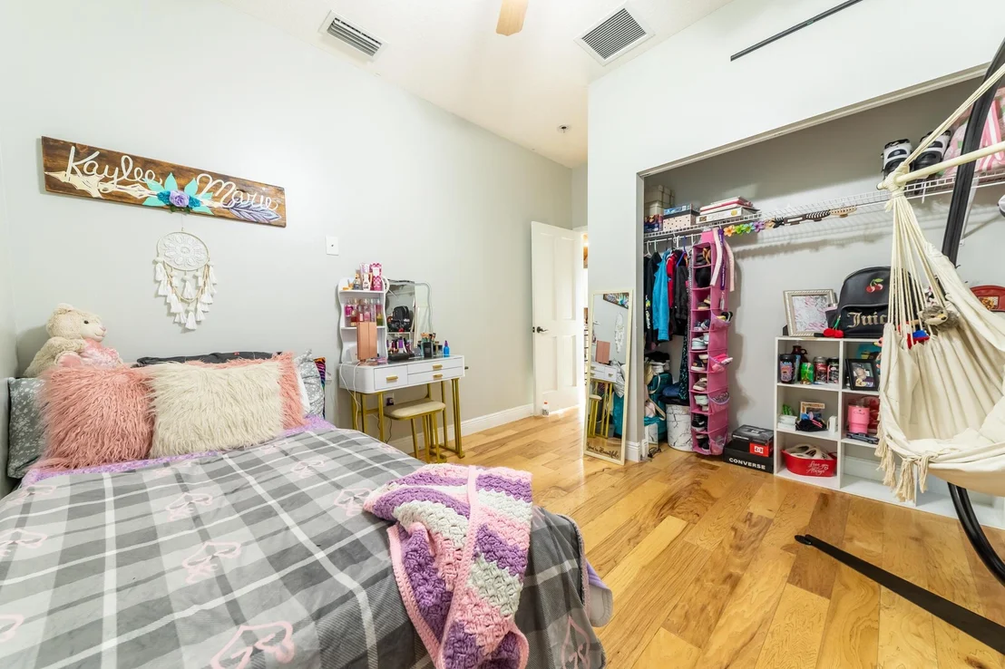 Photo of 1402 SE 12th Drive