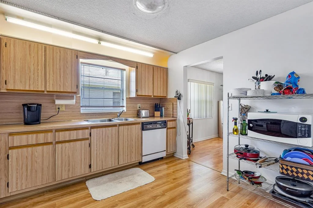 Photo of 6184 Stanley Lane