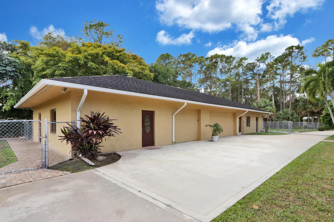 Photo of 12874 Bryan Road