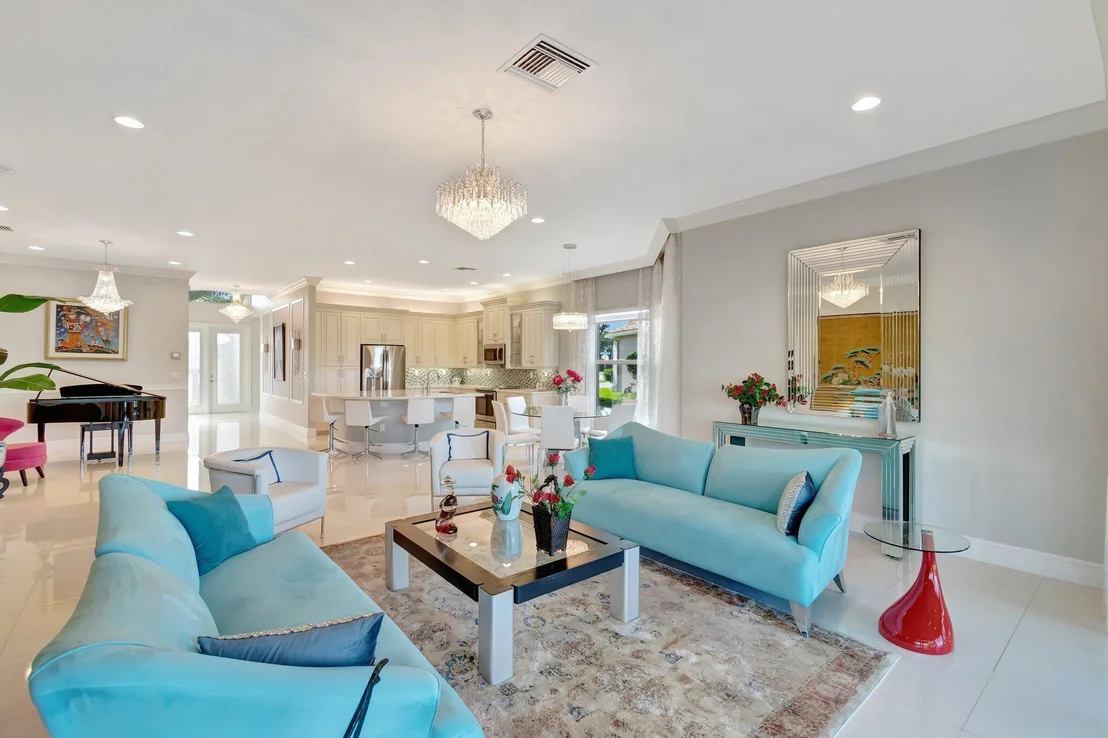 Photo of 12396 Cascade Valley Lane