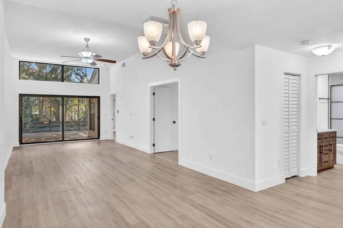 Photo of 6708 Canary Palm Circle