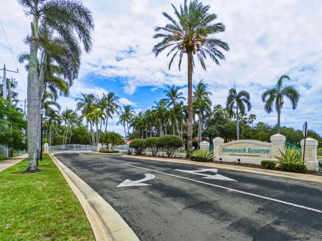 Photo of 2036 Valencia Drive