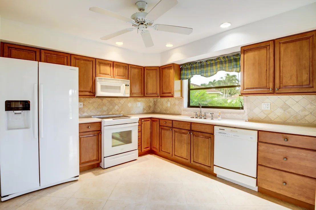 Photo of Unit B at 4350 Pear Tree Circle