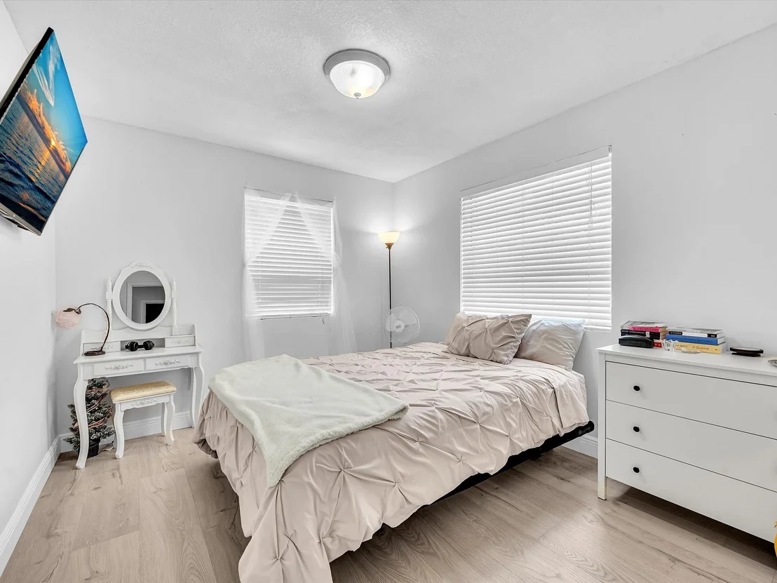 Photo of 2310 Dover
