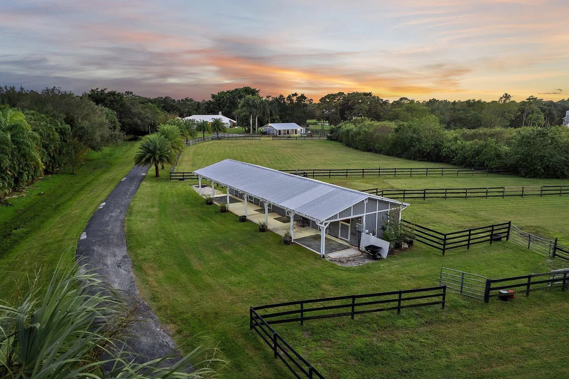 Photo of 2505 SE Ranch Acres Circle