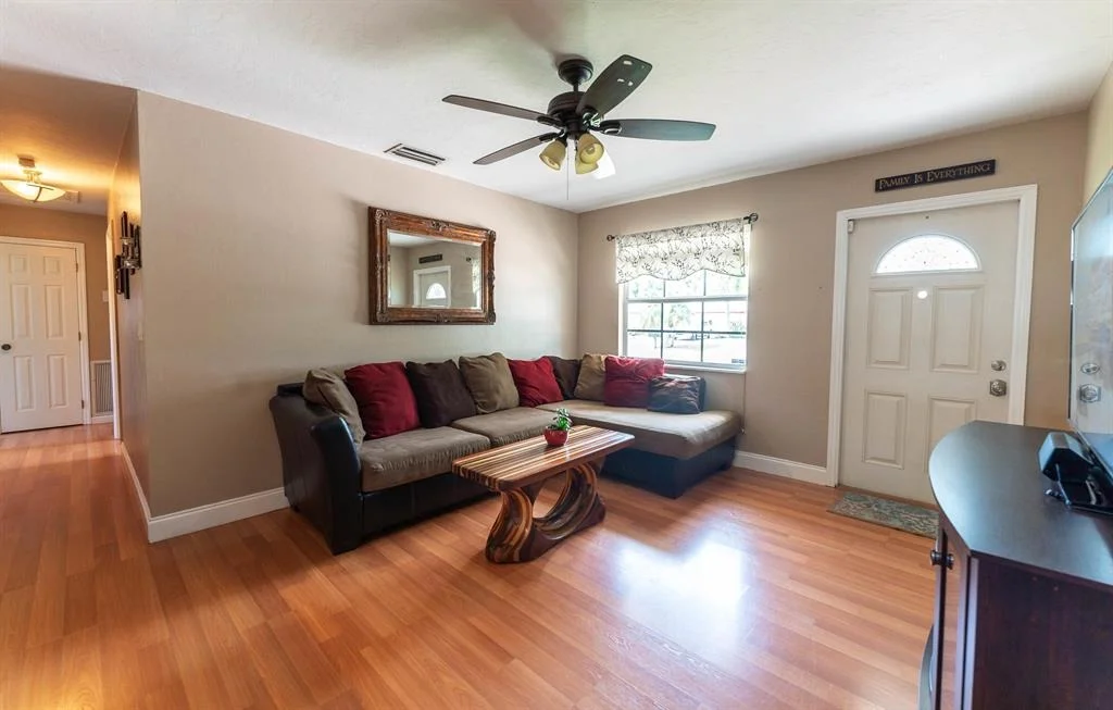 Photo of 408 Erie Drive